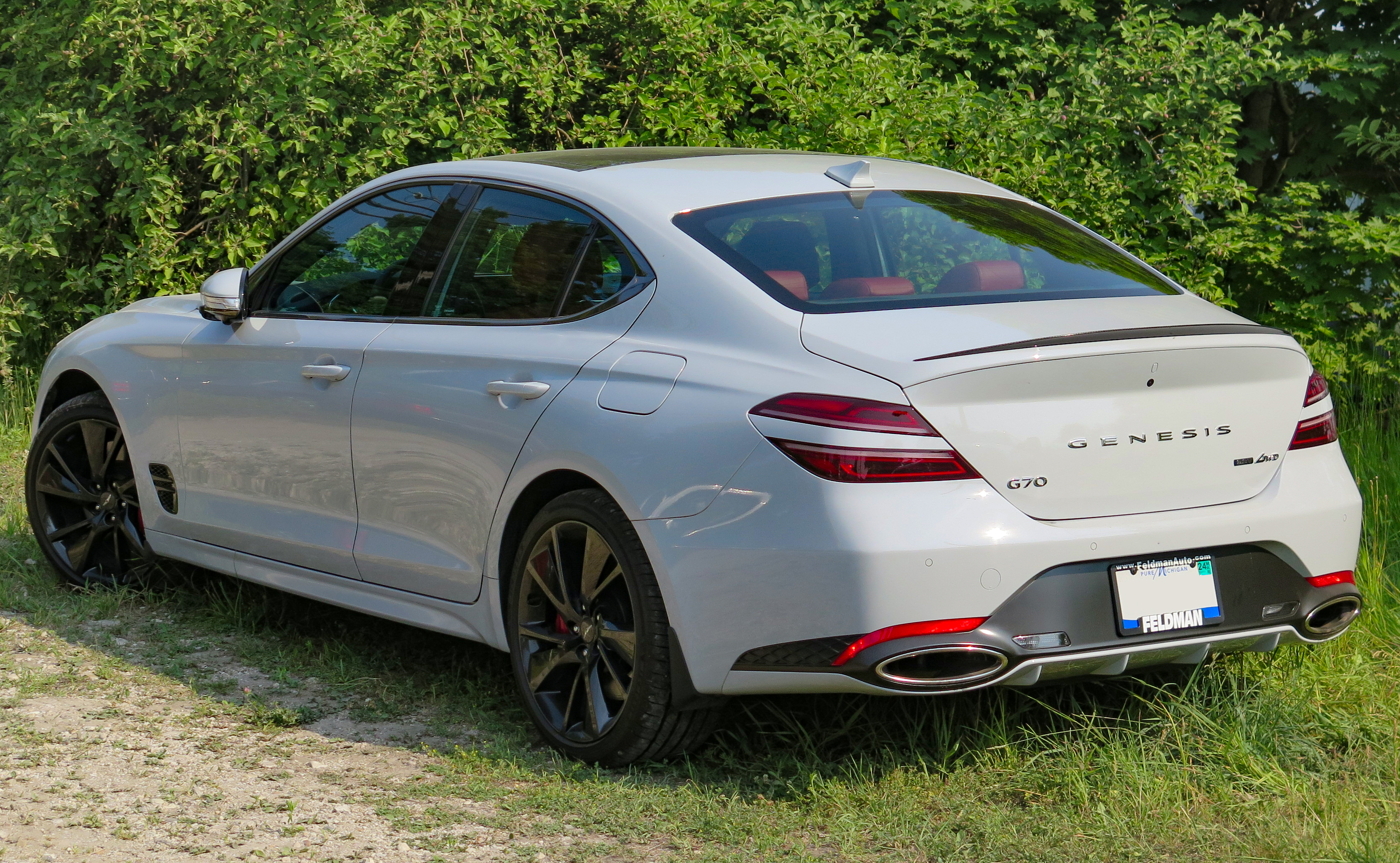 Genesis G70