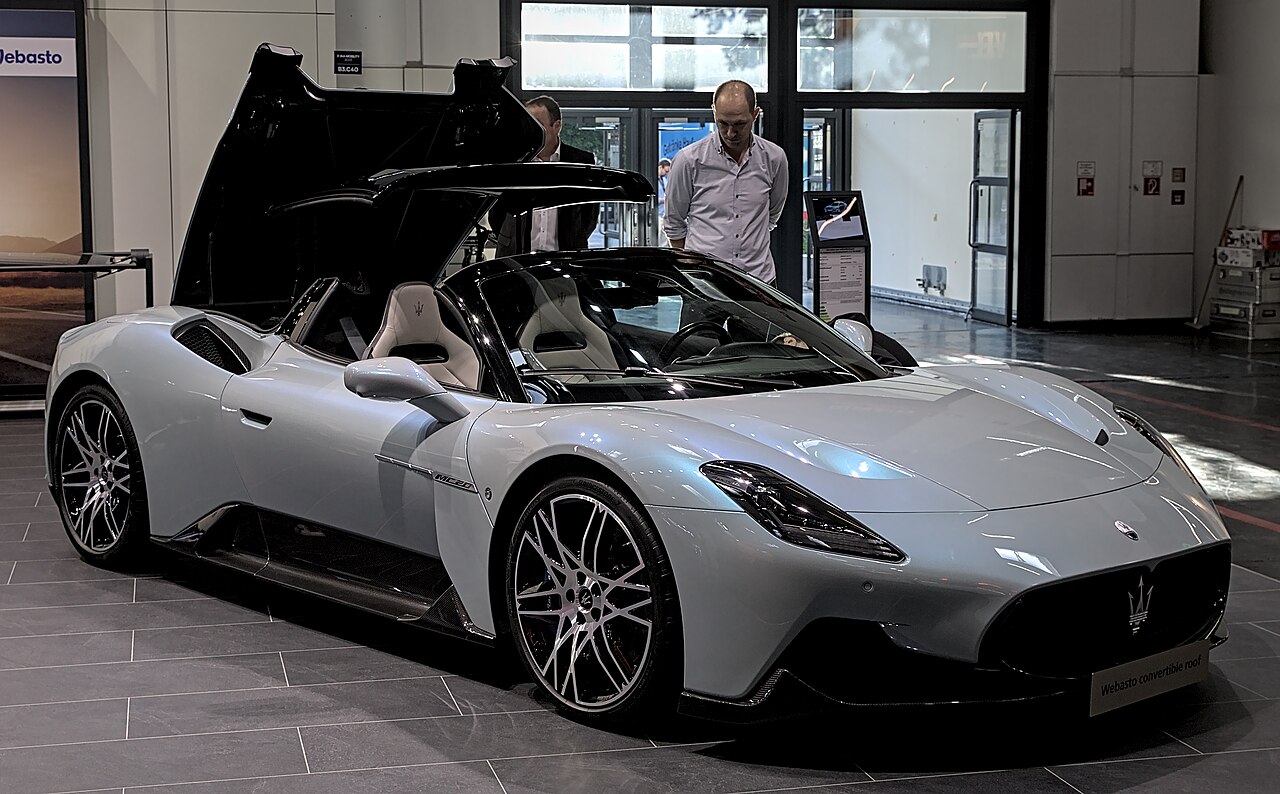 Maserati MC20