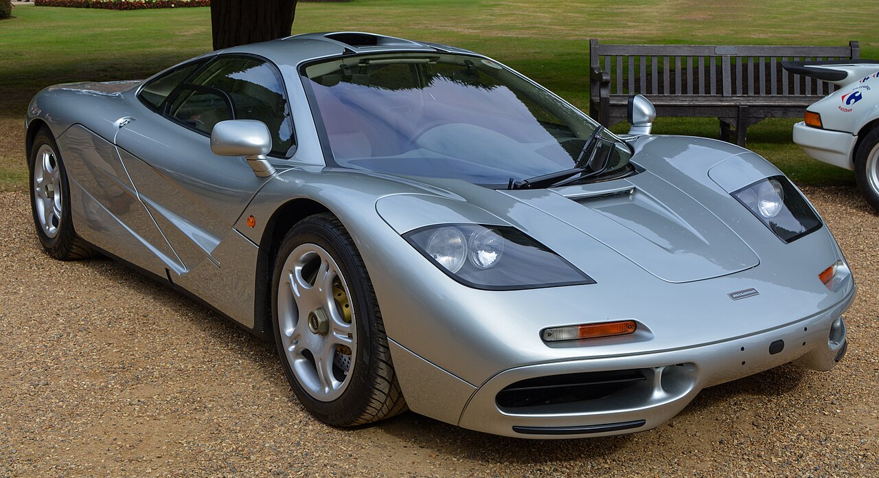 McLaren GT